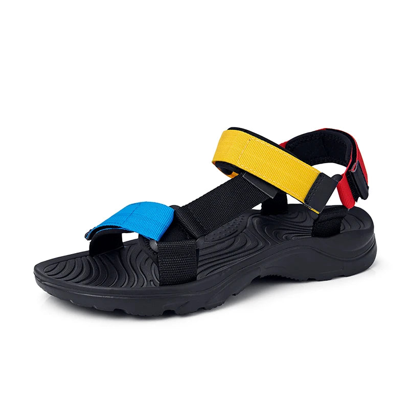 Sandalias de alta calidad Hombres Sandalias de playa Comfort Zapatos casuales Ligeros Verano de gran tamaño Sandalias para hombres Sandalias romanas cómodas