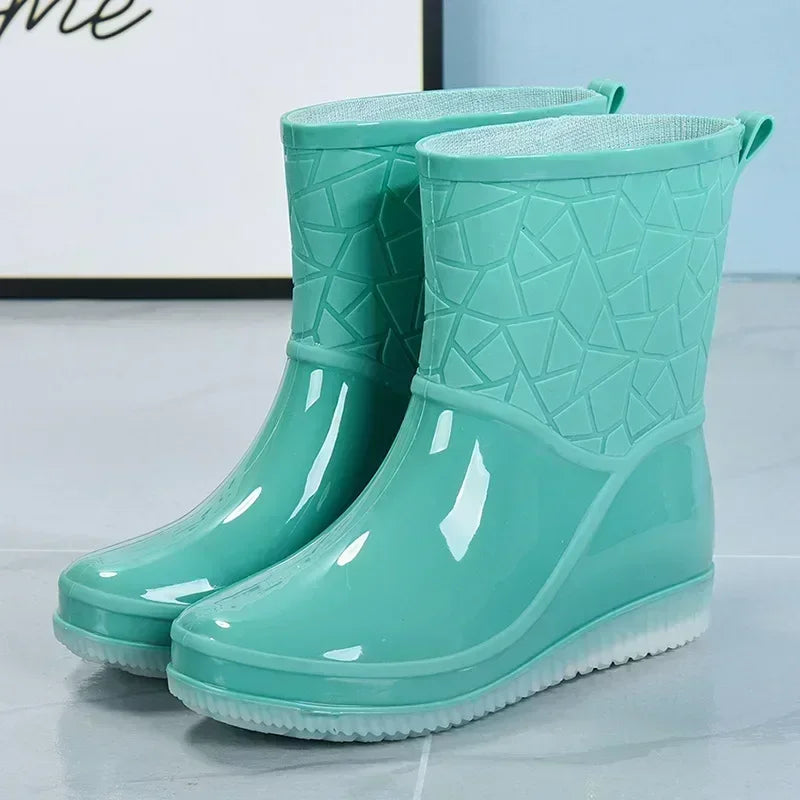 Zapatos de lluvia de las mujeres de la alta calidad de la moda Zapatos de lluvia de las mujeres nuevas zapatos impermeables antideslizantes resistentes al desgaste de las mujeres Botas Mujer