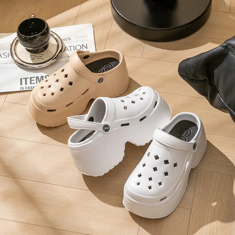 9CM grueso sandalias de las mujeres 2024 nuevas zapatillas de verano de tacón alto suave suela de playa zapatos de jardín al aire libre impermeable zapatos de agujero de las mujeres