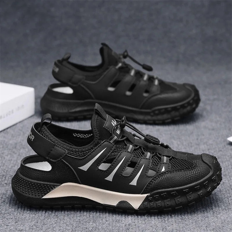 Sandalias casuales para hombre 2026 Nuevo verano de malla transpirable hueco hacia fuera slip en sandalias de moda Flip Flops cruz borde al por mayor