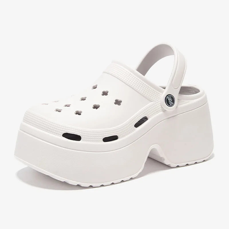 9CM grueso sandalias de las mujeres 2024 nuevas zapatillas de verano de tacón alto suave suela de playa zapatos de jardín al aire libre impermeable zapatos de agujero de las mujeres
