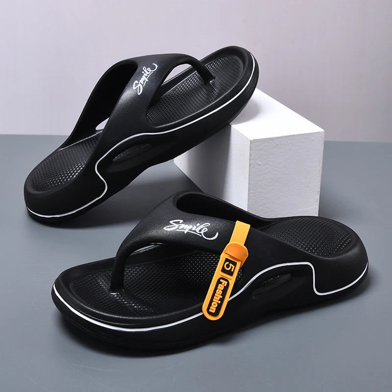 Flip Flops Mens Tanga Sandalias Verano 2025 Nuevos Hombres Zapatos Grueso Fondo EVA Antideslizante Slide Zapatillas Al Aire Libre Interior Parejas Zapatos