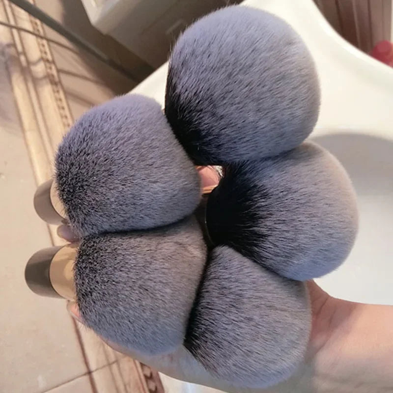Brocha de Maquillaje Profesional Grande de Cerdas Suaves para Polvo y Rubor