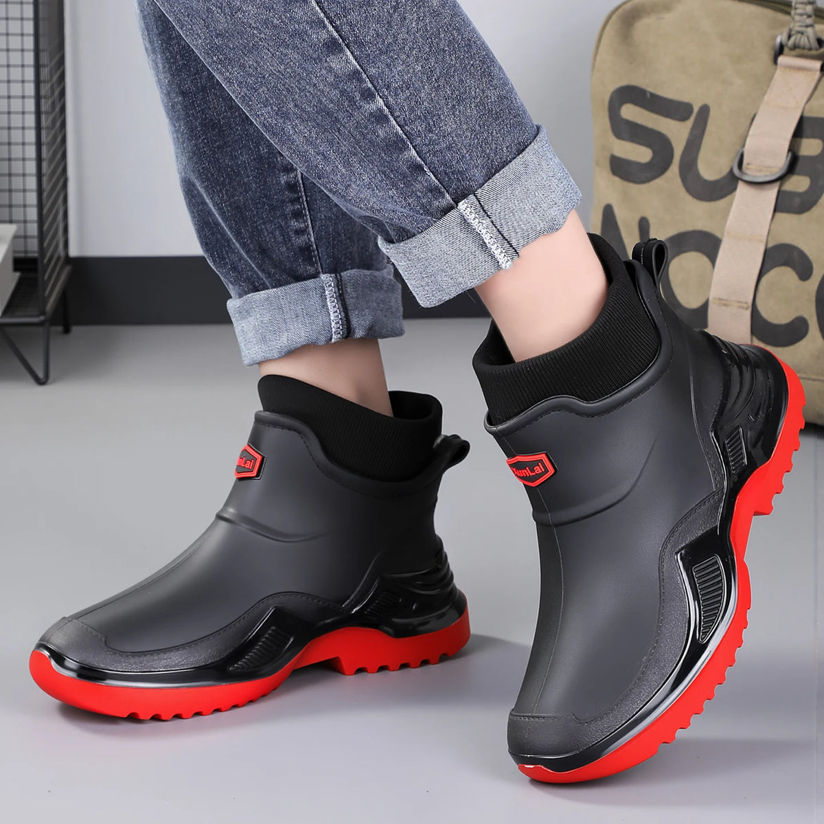 Nuevo Impermeable Pareja Zapatos de Lluvia Invierno Cálido Felpa de Los Hombres Botas de Lluvia Al Aire Libre Antideslizantes Hombres Botas de Trabajo de Moda de los Hombres Botas Tamaño 46