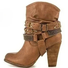 Otoño Invierno Nuevas Mujeres Mid-Calf Boots Remache Metal Decoración PU Correa Cuadrada de Tacón Plisado Sexy Plus Tamaño 36-43 Mujeres Zapatos