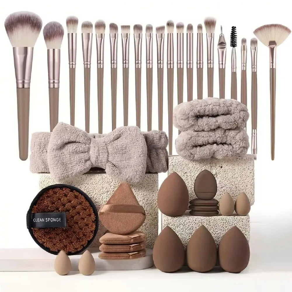Set de Brochas Profesionales con Diadema y Muñequeras de Spa para Skincare y Maquillaje (20 a 40 Piezas)